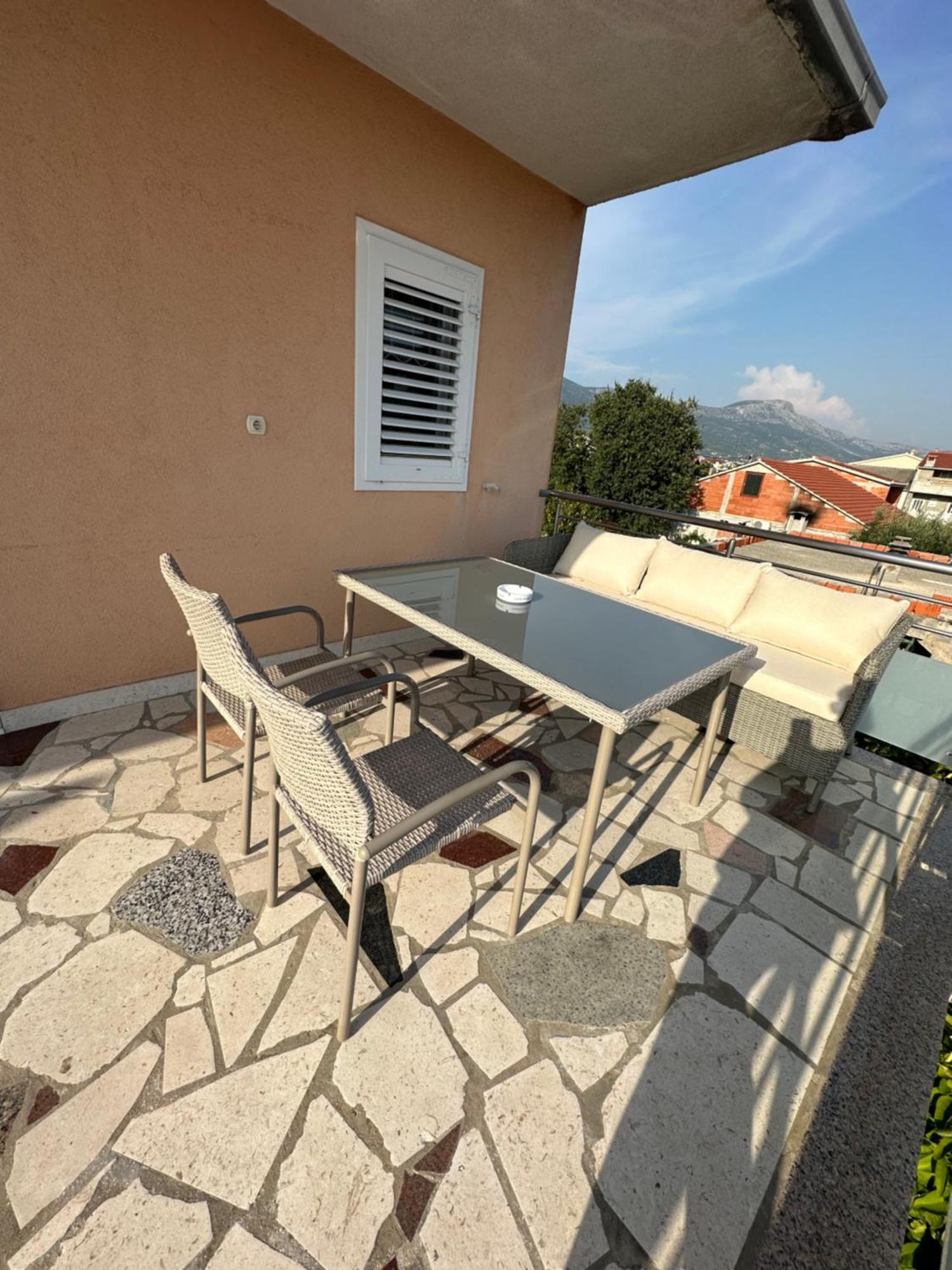 Haus Grace Apartment Kastela Luaran gambar